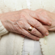 Illustration for article titled Good Samaritan returns lost wedding ring to grocery bagger